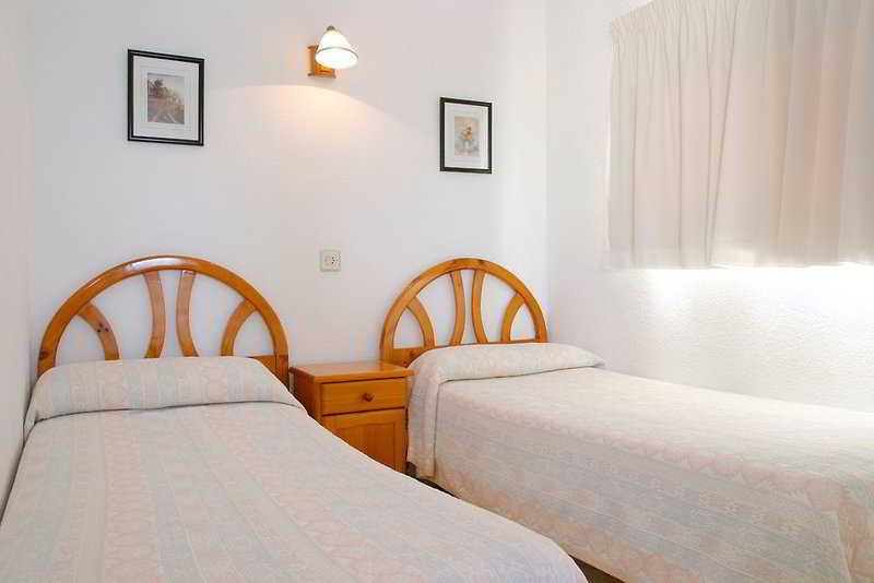 Halley Hotel & Apartments Affiliated By Melia بينايدورم المظهر الخارجي الصورة