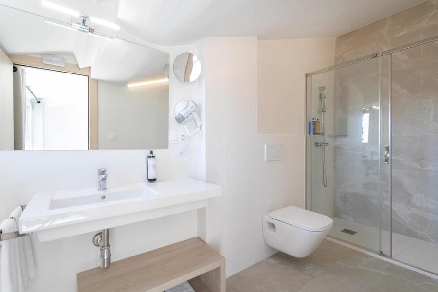 Halley Hotel & Apartments Affiliated By Melia بينايدورم المظهر الخارجي الصورة